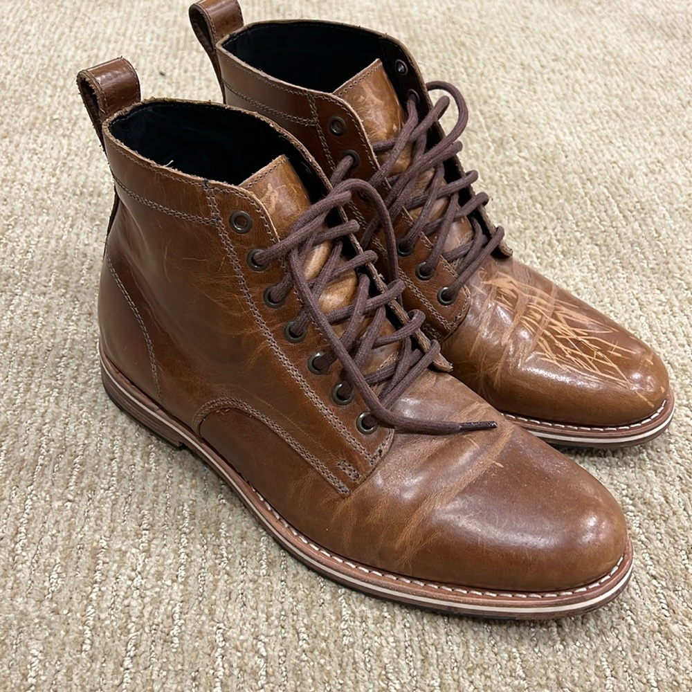HELM Mens Zind boot size 9.5 brown leather